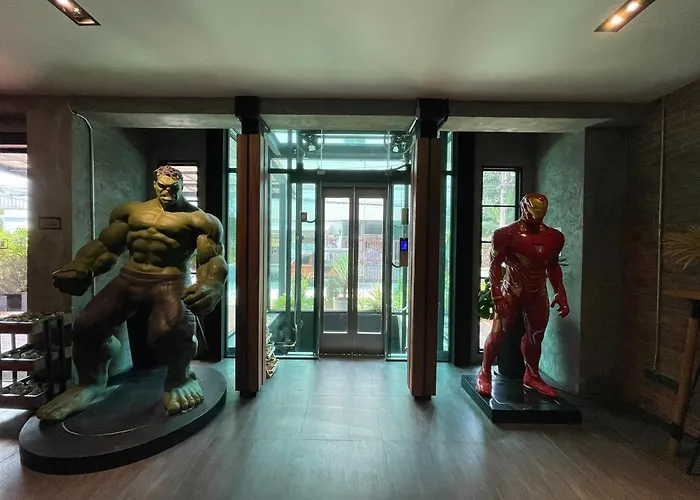 Loft122 Hotel *